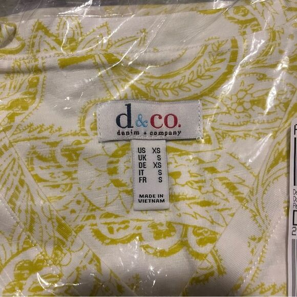 Denim & Co Texture Knit Dolman Short-Sleeve V-Neck Top - Picture 4 of 5